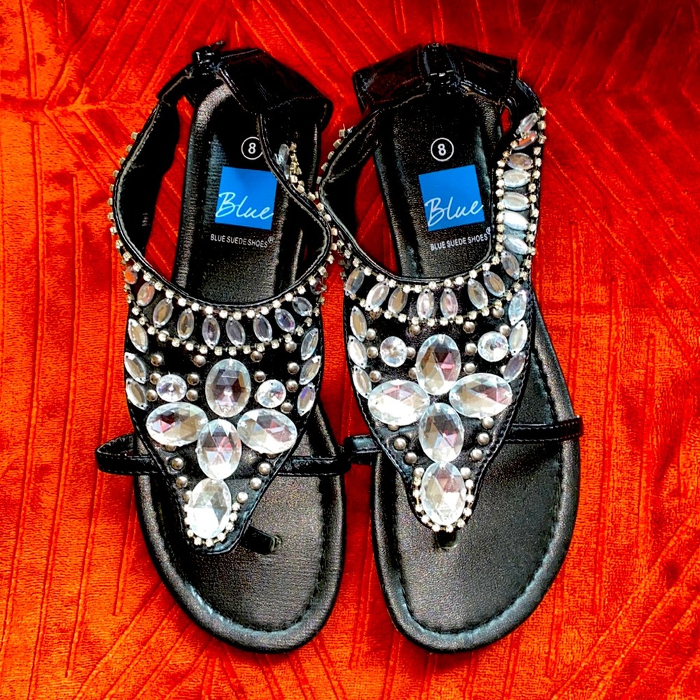 Sandals with zipper back